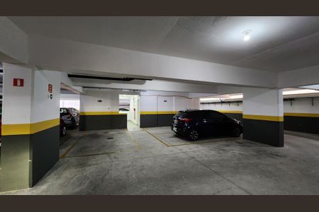 Apartamento para alugar com 68m², 2 quartos e 1 vagaÁrea comum - Garagem