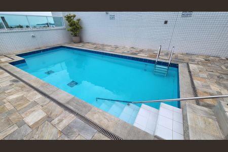 Apartamento para alugar com 68m², 2 quartos e 1 vagaÁrea comum - Piscina