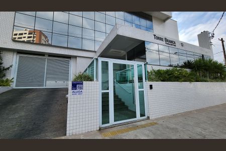 Apartamento para alugar com 68m², 2 quartos e 1 vagaFachada e placa