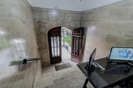 Apartamento à venda com 178m², 4 quartos e 1 vagaHall de entrada