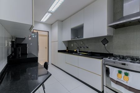 Apartamento à venda com 178m², 4 quartos e 1 vagaCozinha