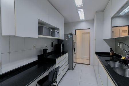 Apartamento à venda com 178m², 4 quartos e 1 vagaCozinha