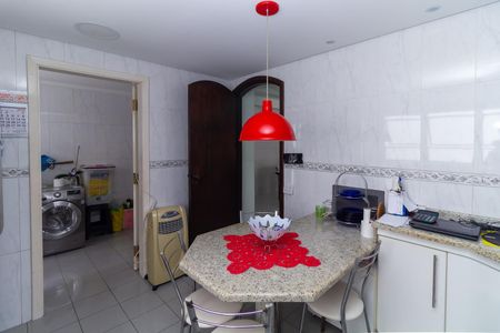 Casa à venda com 267m², 3 quartos e 4 vagasCozinha