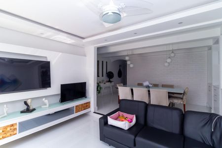 Casa à venda com 267m², 3 quartos e 4 vagasSala