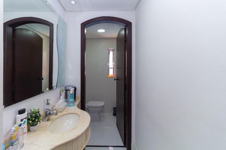 Casa à venda com 267m², 3 quartos e 4 vagasBanheiro 4