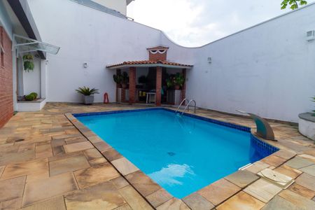 Casa à venda com 267m², 3 quartos e 4 vagasPiscina
