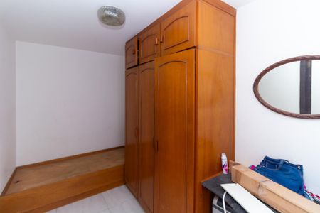 Casa à venda com 267m², 3 quartos e 4 vagasQuarto de Serviço