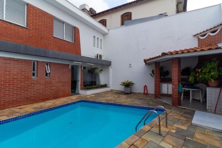 Casa à venda com 267m², 3 quartos e 4 vagasPiscina