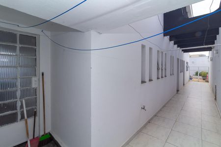 Casa à venda com 267m², 3 quartos e 4 vagasCorredor Externo