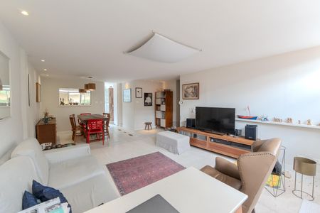 Apartamento à venda com 140m², 3 quartos e 1 vagaSala