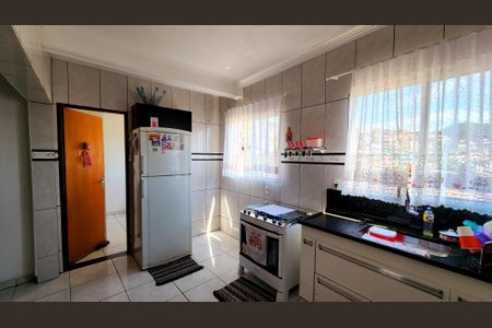 Casa à venda com 160m², 3 quartos e 2 vagasCozinha