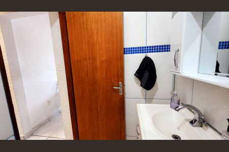 Casa à venda com 160m², 3 quartos e 2 vagasBanheiro 2