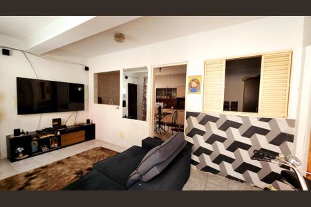 Casa à venda com 160m², 3 quartos e 2 vagasEdícula