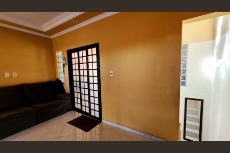 Casa à venda com 160m², 3 quartos e 2 vagasSala