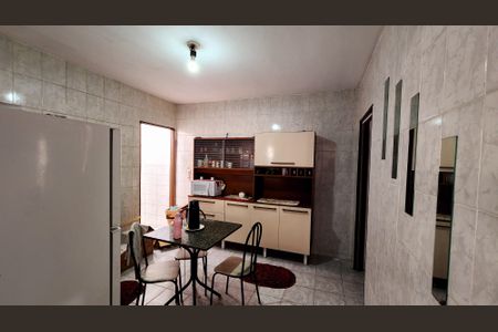 Casa à venda com 160m², 3 quartos e 2 vagasEdícula