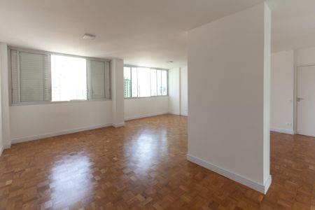 Apartamento à venda com 135m², 2 quartos e 1 vaga Apartamento à venda com 135m², 2 quartos e 1 vagaSala