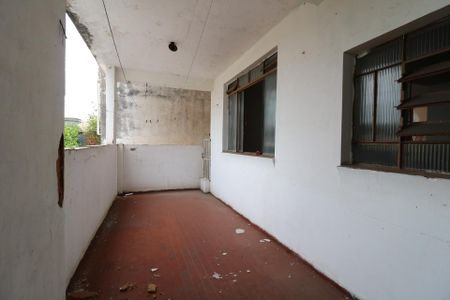 Casa à venda com 250m², 2 quartos e 2 vagasCasa 2 - Área de Serviço