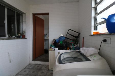 Casa à venda com 250m², 2 quartos e 2 vagasCasa 1 - Área de Serviço