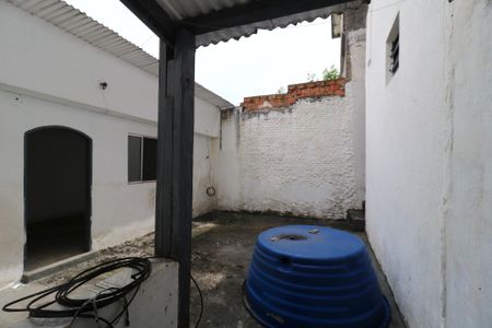 Casa à venda com 250m², 2 quartos e 2 vagasQuintal