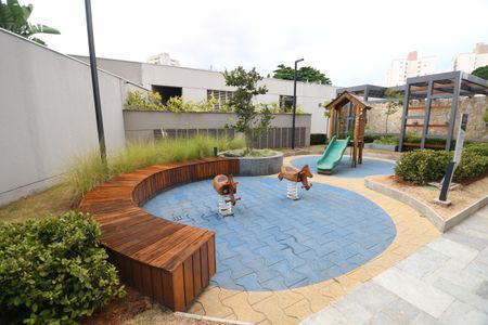 Apartamento à venda com 107m², 3 quartos e 2 vagasÁrea comum - Playground