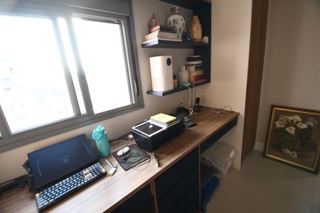 Apartamento à venda com 107m², 3 quartos e 2 vagasEscritório