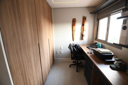 Apartamento à venda com 107m², 3 quartos e 2 vagasEscritório