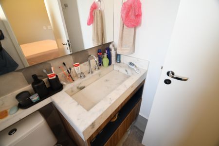 Apartamento à venda com 107m², 3 quartos e 2 vagasBanheiro 3