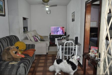 Casa à venda com 65m², 2 quartos e sem vagaSala