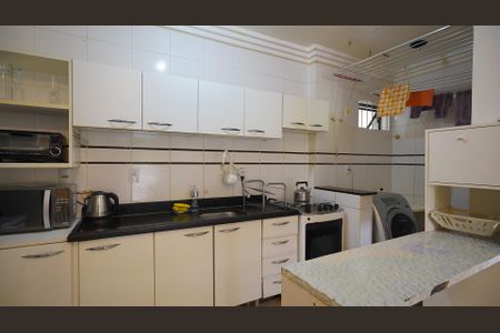 Apartamento para alugar com 72m², 2 quartos e 1 vagaCozinha