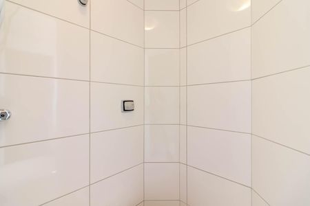 Apartamento à venda com 63m², 2 quartos e 2 vagas Apartamento à venda com 63m², 2 quartos e 2 vagasBanheiro de Serviço