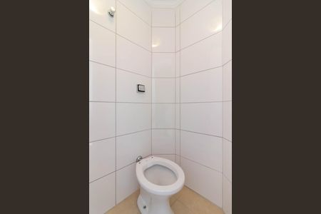 Apartamento à venda com 63m², 2 quartos e 2 vagas Apartamento à venda com 63m², 2 quartos e 2 vagasBanheiro de Serviço