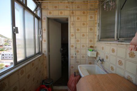 Apartamento à venda com 140m², 2 quartos e 1 vagaÁrea de Serviço