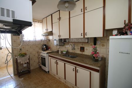 Apartamento à venda com 140m², 2 quartos e 1 vagaCozinha