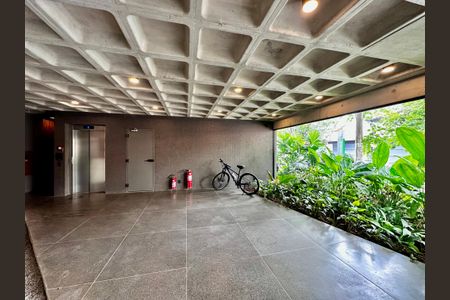 Apartamento à venda com 47m², 1 quarto e sem vaga Apartamento à venda com 47m², 1 quarto e sem vagaHall Social Bloco