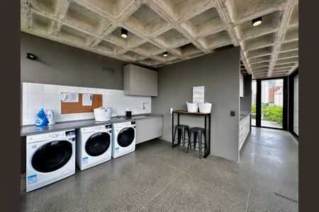 Apartamento à venda com 47m², 1 quarto e sem vaga Apartamento à venda com 47m², 1 quarto e sem vagaLavanderia