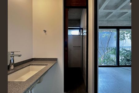 Apartamento à venda com 47m², 1 quarto e sem vaga Apartamento à venda com 47m², 1 quarto e sem vagaBanheiro