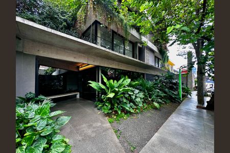 Apartamento à venda com 47m², 1 quarto e sem vaga Apartamento à venda com 47m², 1 quarto e sem vagaFachada