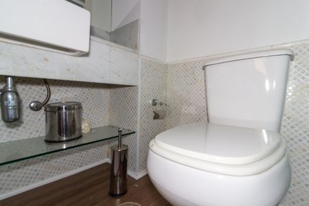 Apartamento à venda com 92m², 2 quartos e 2 vagas Apartamento à venda com 92m², 2 quartos e 2 vagasBanheiro