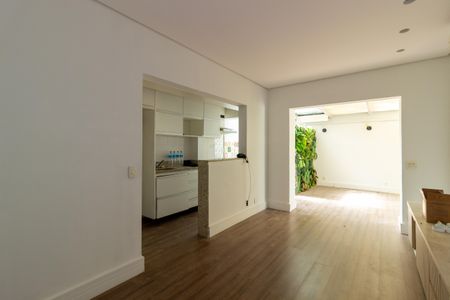 Apartamento à venda com 92m², 2 quartos e 2 vagas Apartamento à venda com 92m², 2 quartos e 2 vagasSala