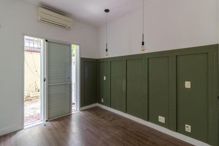 Apartamento à venda com 92m², 2 quartos e 2 vagas Apartamento à venda com 92m², 2 quartos e 2 vagasSuíte