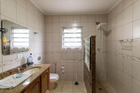 Casa à venda com 210m², 2 quartos e 3 vagasBanheiro 1