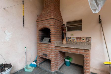 Casa à venda com 210m², 2 quartos e 3 vagasChurrasqueira