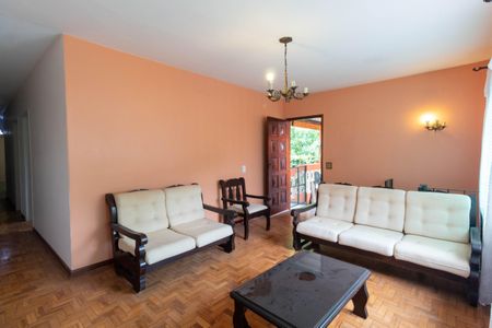 Casa à venda com 210m², 2 quartos e 3 vagasSala 1