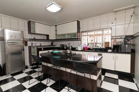 Casa à venda com 133m², 4 quartos e 3 vagasCozinha