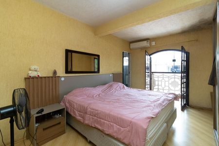 Casa à venda com 133m², 4 quartos e 3 vagasSuíte 