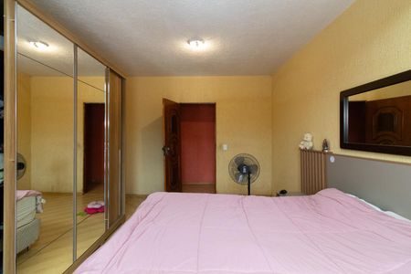 Casa à venda com 133m², 4 quartos e 3 vagasSuíte 