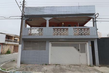 Casa à venda com 133m², 4 quartos e 3 vagasFachada