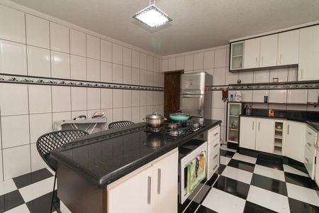 Casa à venda com 133m², 4 quartos e 3 vagasCozinha