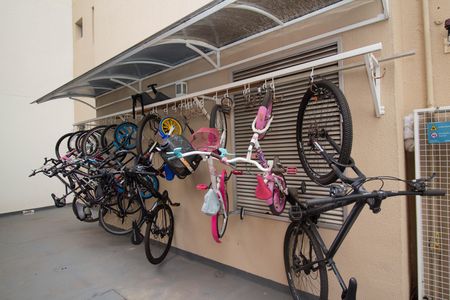 Apartamento para alugar com 44m², 2 quartos e 1 vaga Apartamento para alugar com 44m², 2 quartos e 1 vagaÁrea comum - Bicicletário