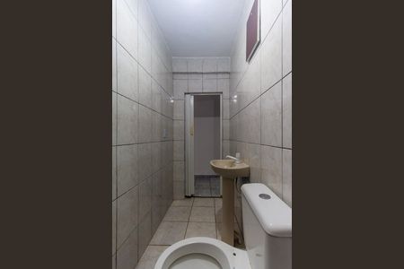 Casa para alugar com 40m², 1 quarto e sem vaga Casa para alugar com 40m², 1 quarto e sem vagaBanheiro